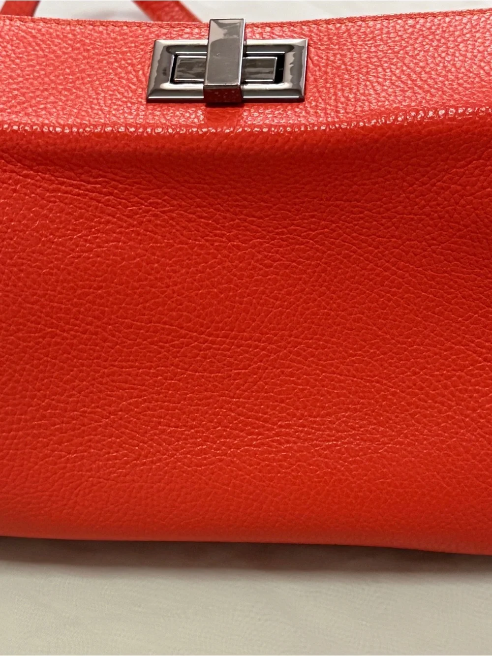 Viola Castellani Coral Genuine Leather Crossbody Bag Made in Italy